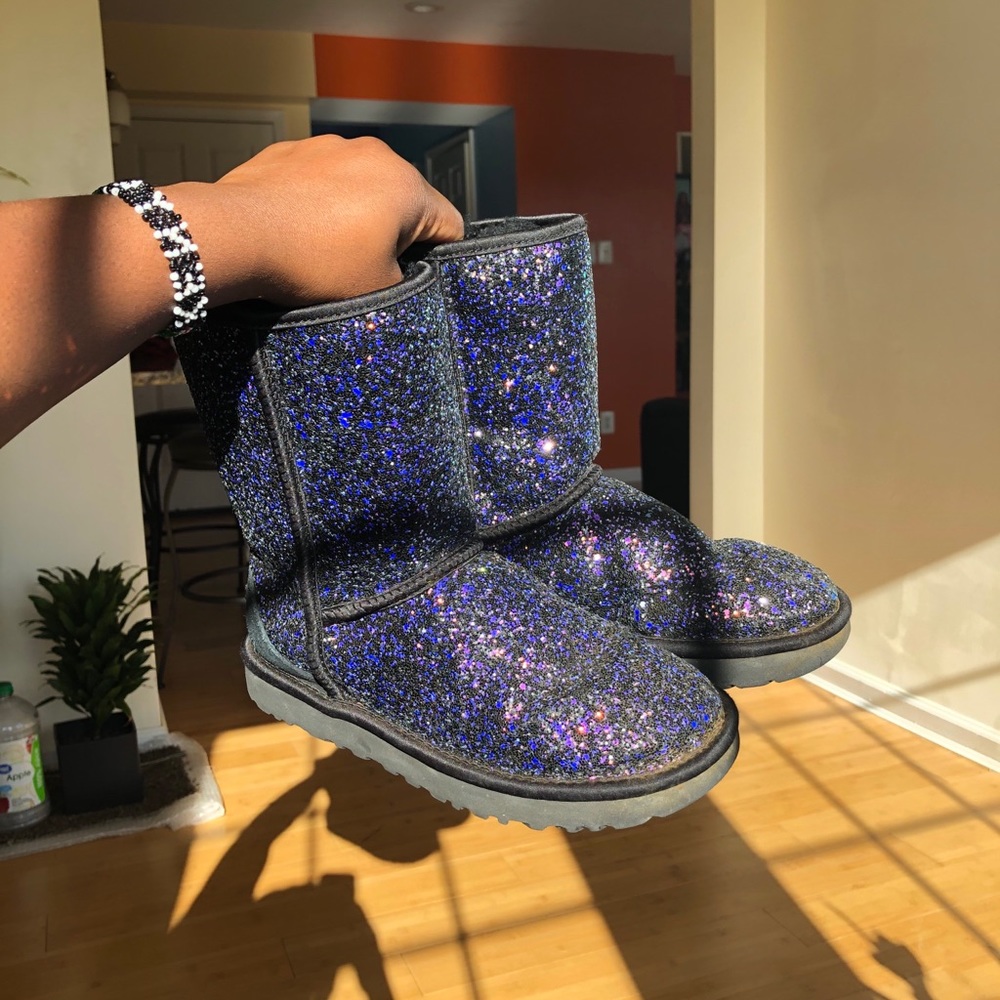 Sparkling UGG boots (short)